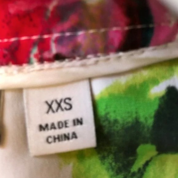 Susan graver floral bomber jacket white szXXS - Picture 9 of 9